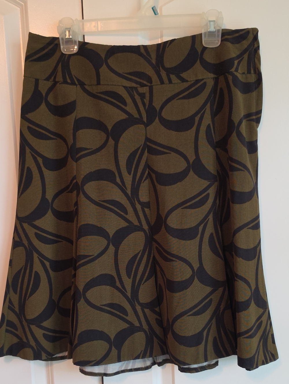 H&M Olive and Black Swirl Skater Skirt